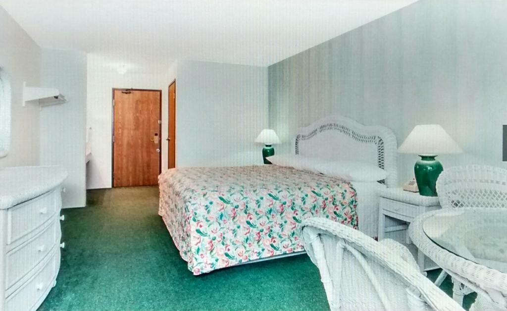 Super 8 By Wyndham Reedsburg Hotel Exterior foto